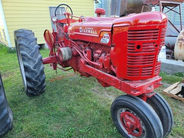 Image of Farmall Super M-TA equipment image 2