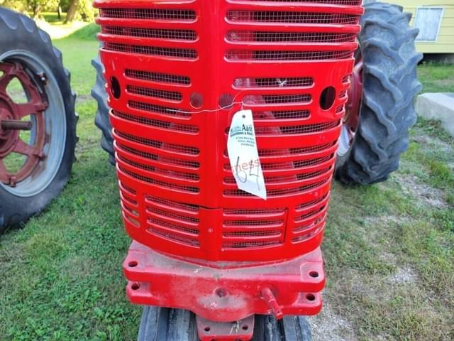 Image of Farmall Super M-TA equipment image 1
