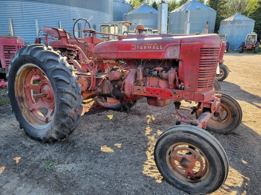 Image of Farmall Super M Image 1