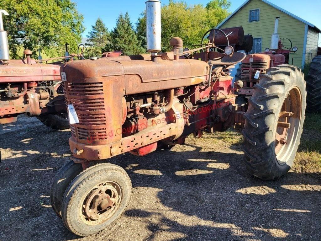 Image of Farmall Super M Image 0
