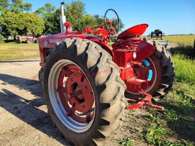 Image of Farmall Super MD equipment image 1