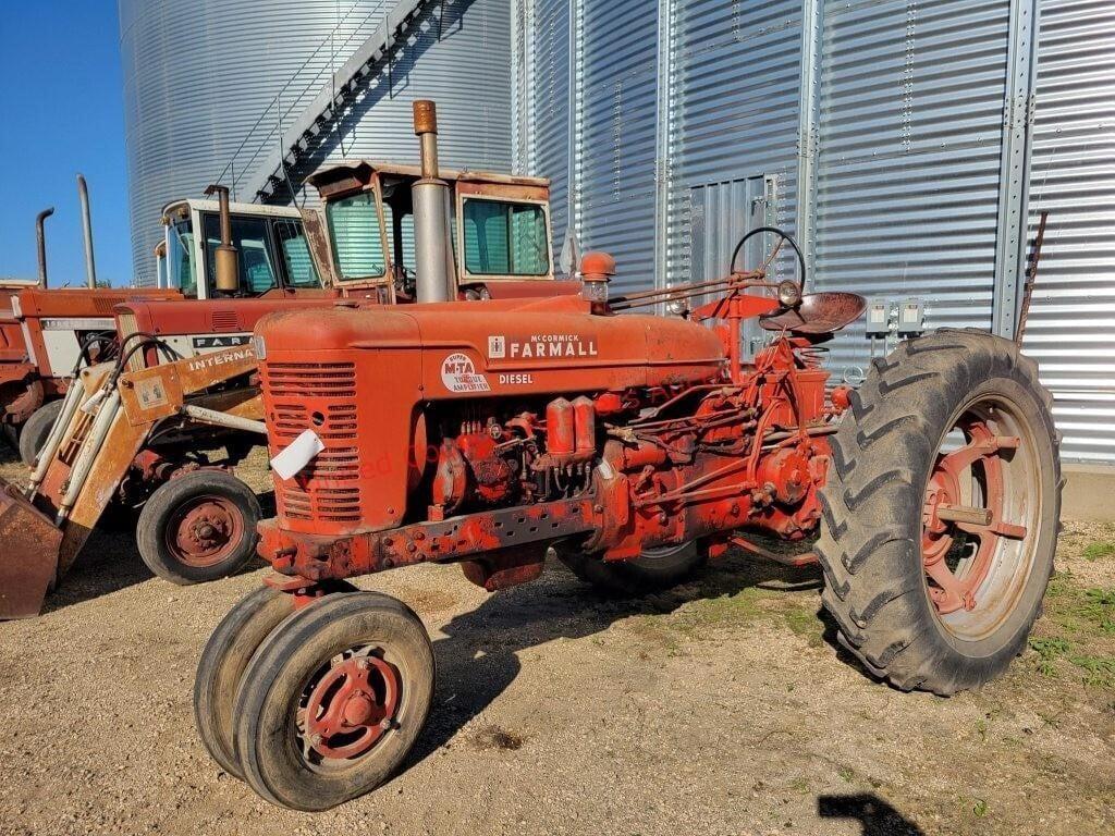 Image of Farmall Super M-TA Image 0
