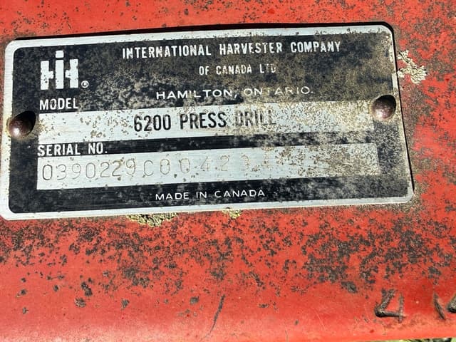 Image of International Harvester 6200 equipment image 4