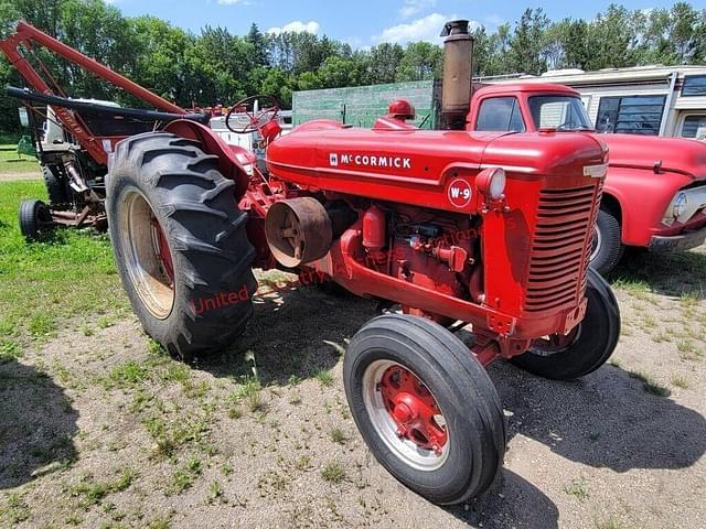 Image of McCormick-Deering W-9 equipment image 4
