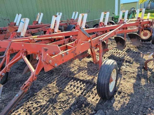 Image of International Harvester 770 equipment image 1