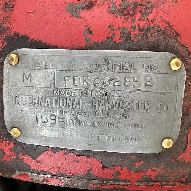 Image of International Harvester M equipment image 2