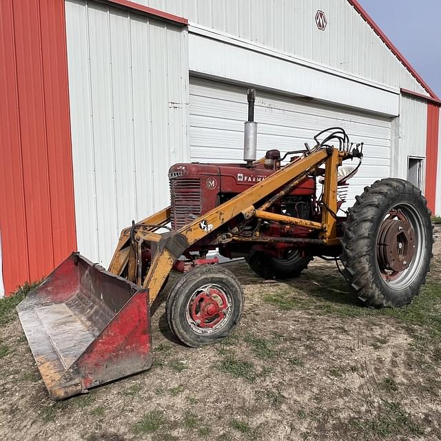 Image of International Harvester M equipment image 1