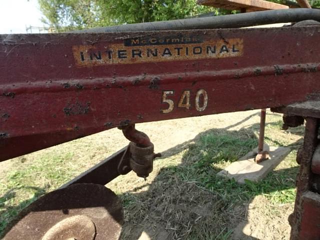 Image of International Harvester 540 equipment image 4