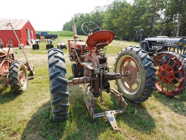 Image of Farmall Super C equipment image 3