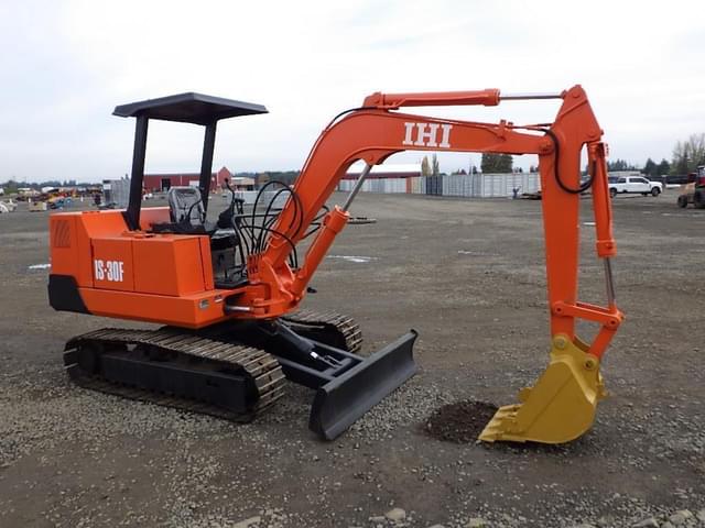 Image of IHI IS30F equipment image 1