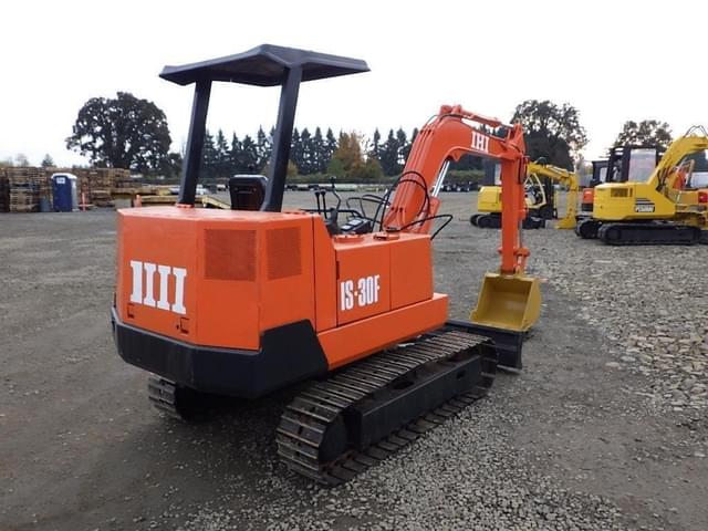 Image of IHI IS30F equipment image 3