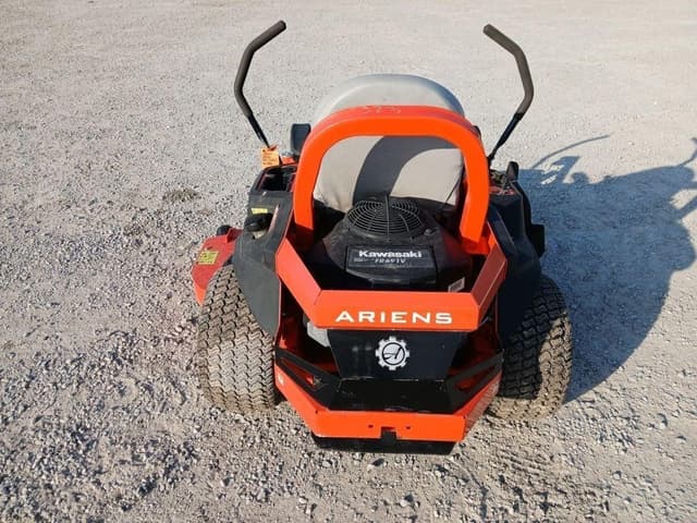 Image of Ariens Ikon XD52 equipment image 3