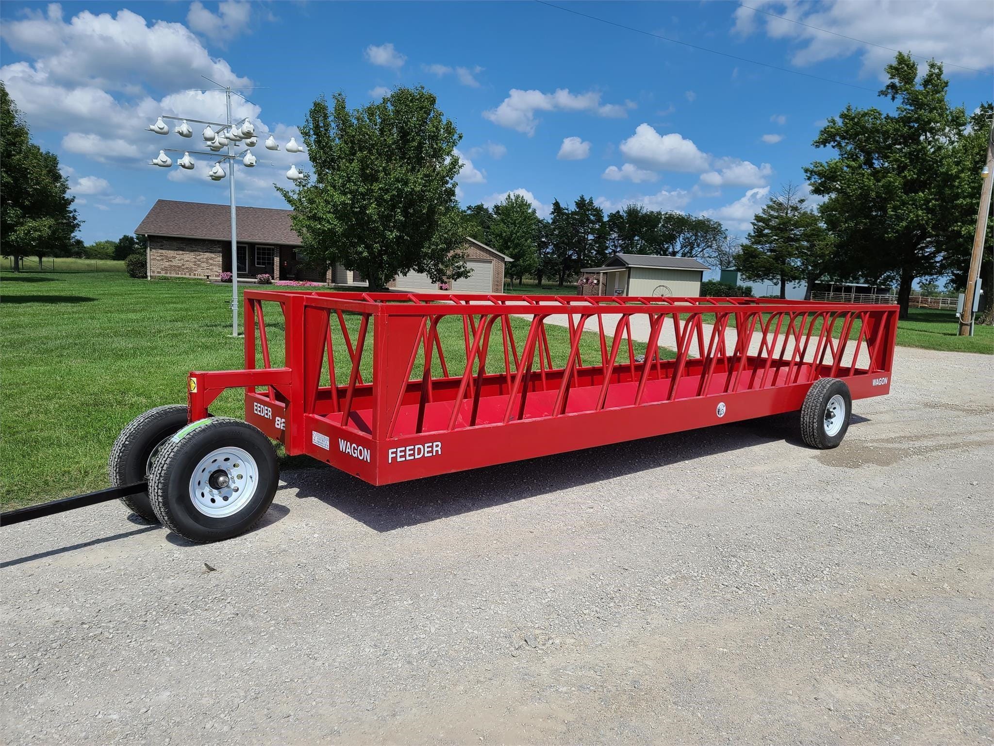 Main image  Industrias America 82R