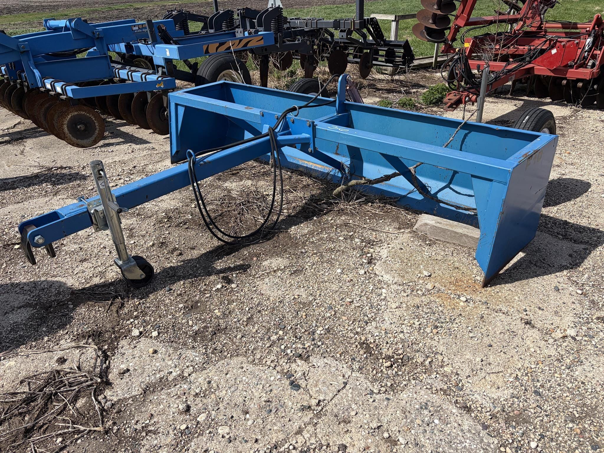 Industrias America F10 Equipment Image0