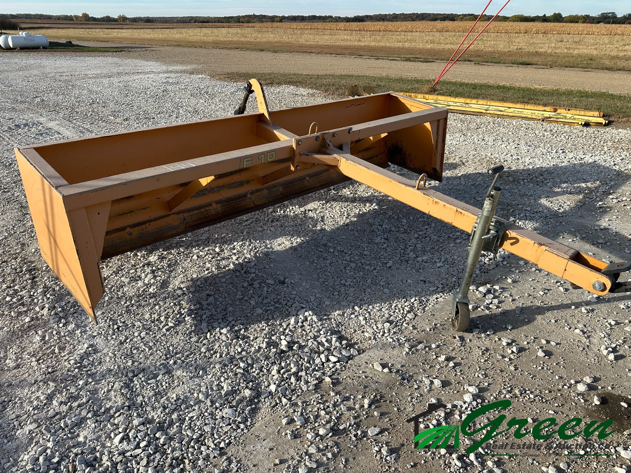 Main image  Industrias America F10