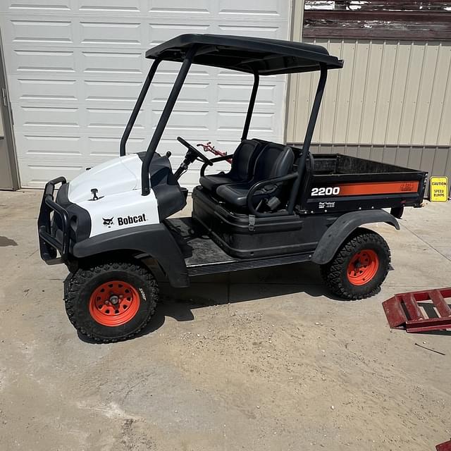 Image of Bobcat 2200 equipment image 2