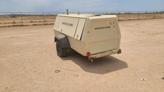 Image of Ingersoll Rand 250 equipment image 3