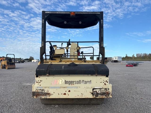 Image of Ingersoll Rand DD110 equipment image 4