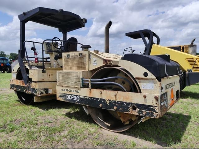 Image of Ingersoll Rand DD90 equipment image 3