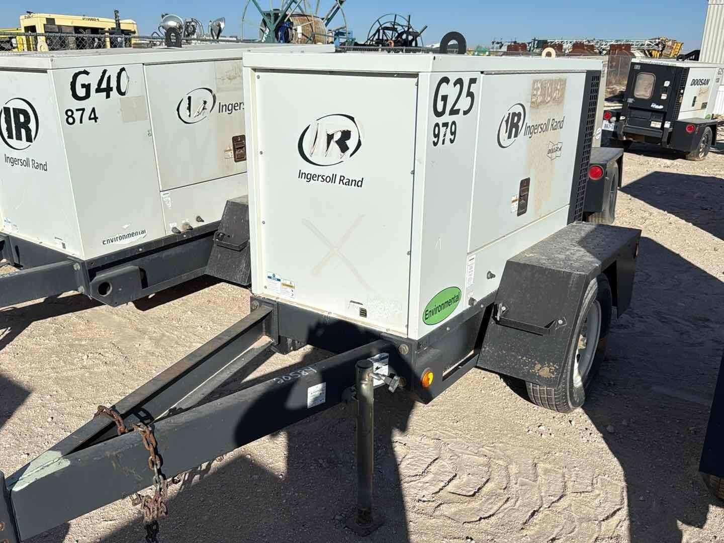 2011 Ingersoll Rand G25 Equipment Image0