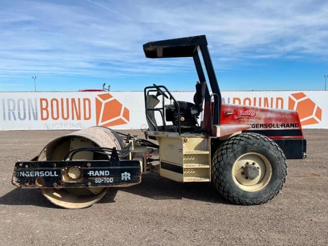 Image of Ingersoll SD70D equipment image 1