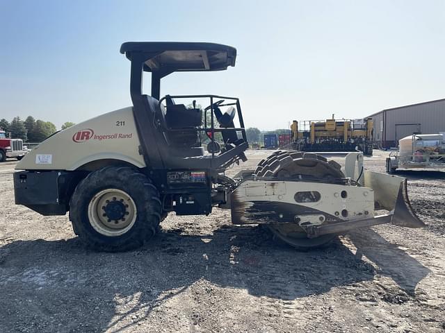 Image of Ingersoll Rand SD-77F equipment image 3