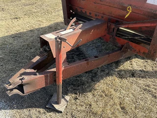 Image of International Harvester 540 equipment image 1