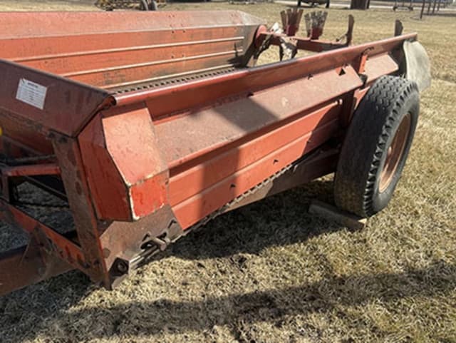 Image of International Harvester 540 equipment image 2