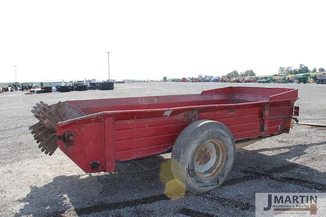 Image of International Harvester 550 equipment image 2