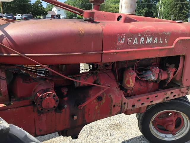 Image of Farmall H equipment image 3