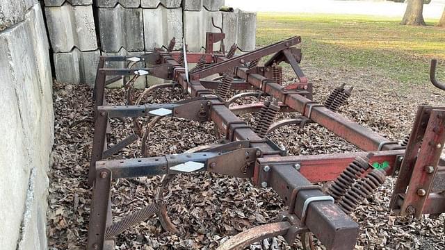 Image of International Harvester 55 equipment image 4