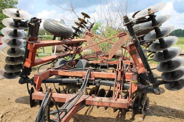 Image of International Harvester 496 equipment image 4