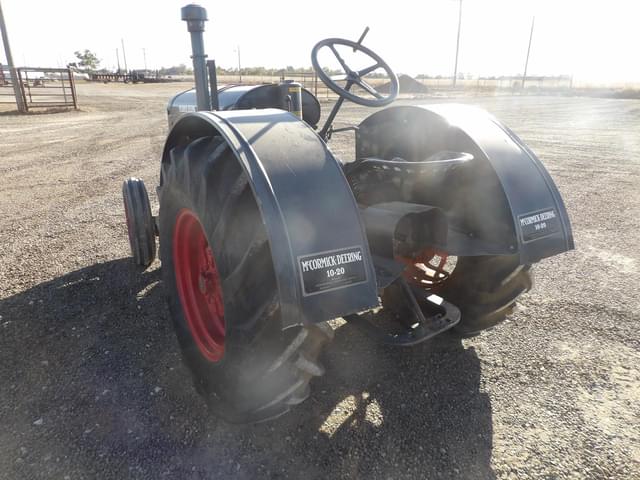 Image of McCormick-Deering 10-20 equipment image 2