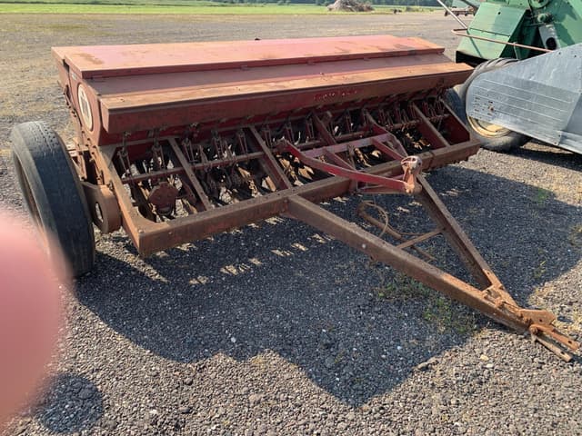 Image of International Harvester 10 equipment image 2