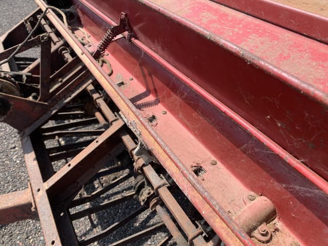 Image of International Harvester 10 equipment image 4