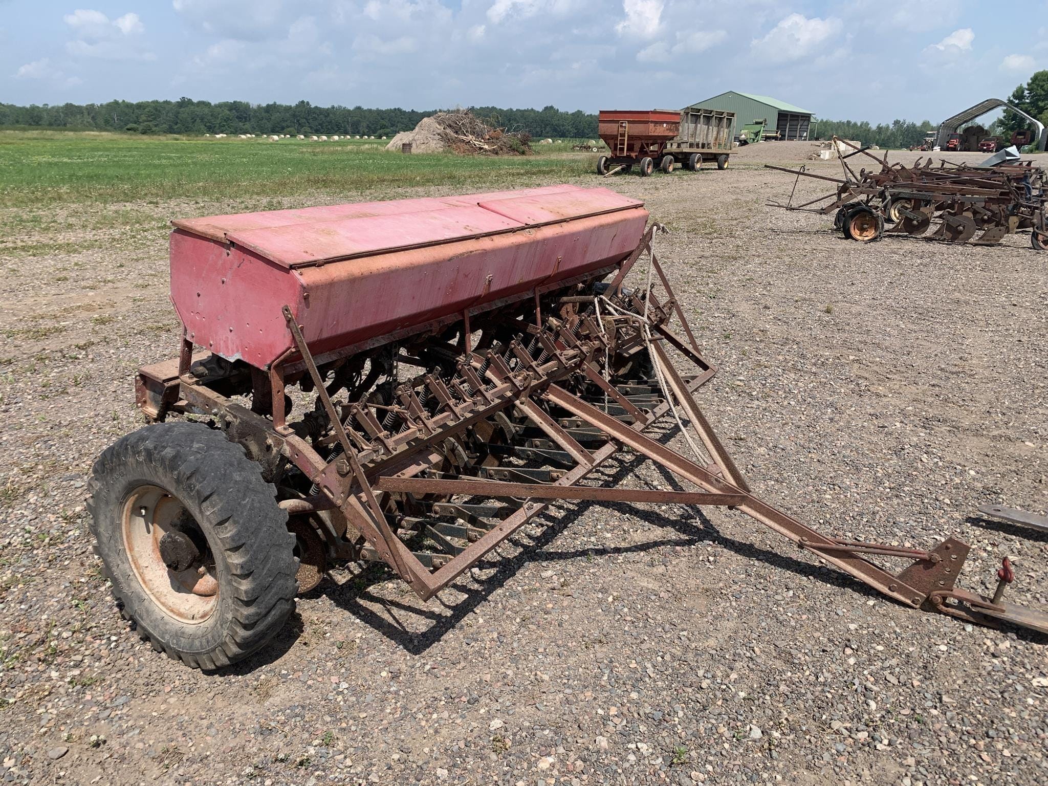 International Harvester 10 Equipment Image0