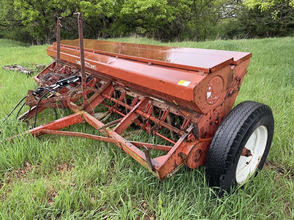 Image of International Harvester 10 Image 1