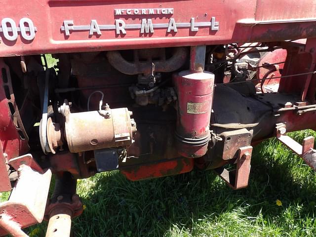 Image of Farmall 100 equipment image 4