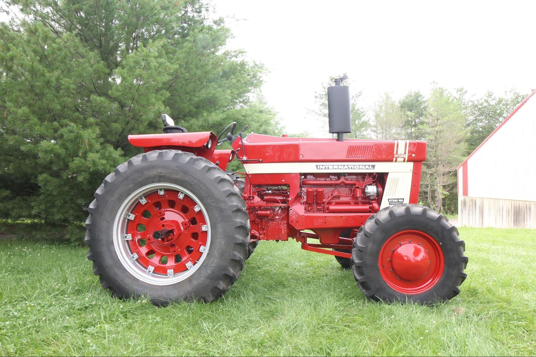 International Harvester Hydro 100 Equipment Image0
