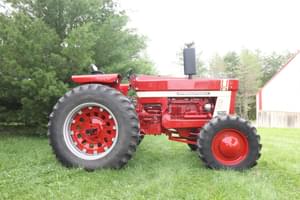 International Harvester Hydro 100 Image