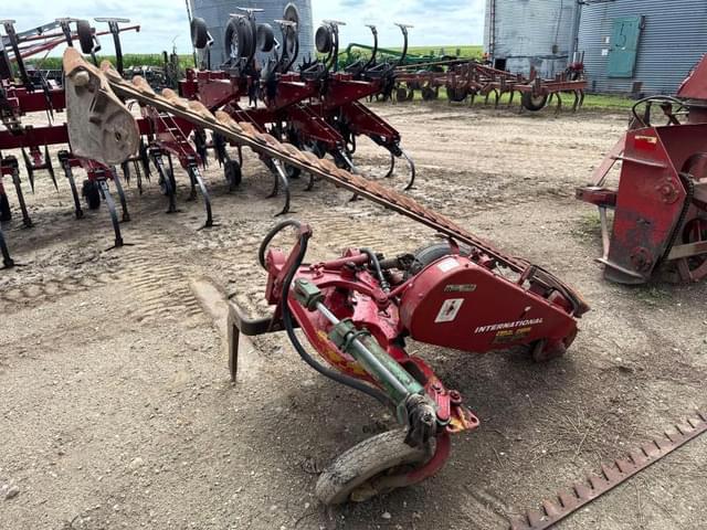 Image of International Harvester 1000 equipment image 2