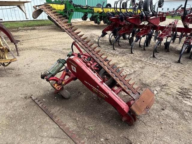 Image of International Harvester 1000 equipment image 1