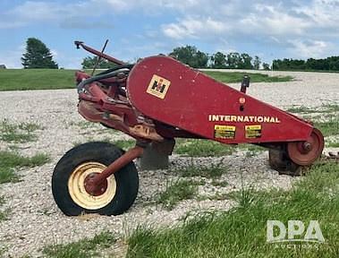 Image of International Harvester 1000 equipment image 1