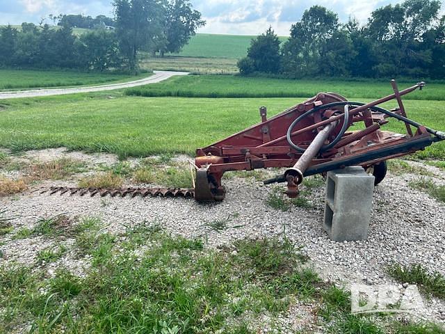 Image of International Harvester 1000 equipment image 3