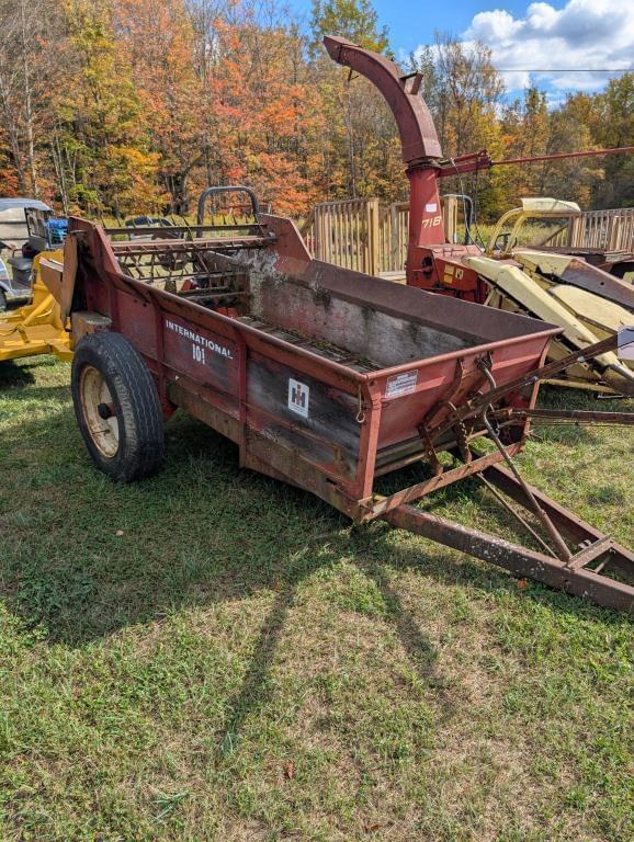 Image of International Harvester 101 equipment image 3