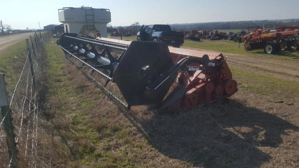 International Harvester 1020 Equipment Image0