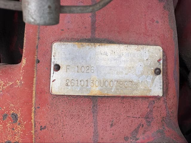 Image of International Harvester 1026 equipment image 1