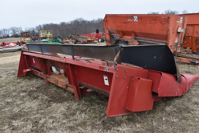 Image of International Harvester 1063 equipment image 3