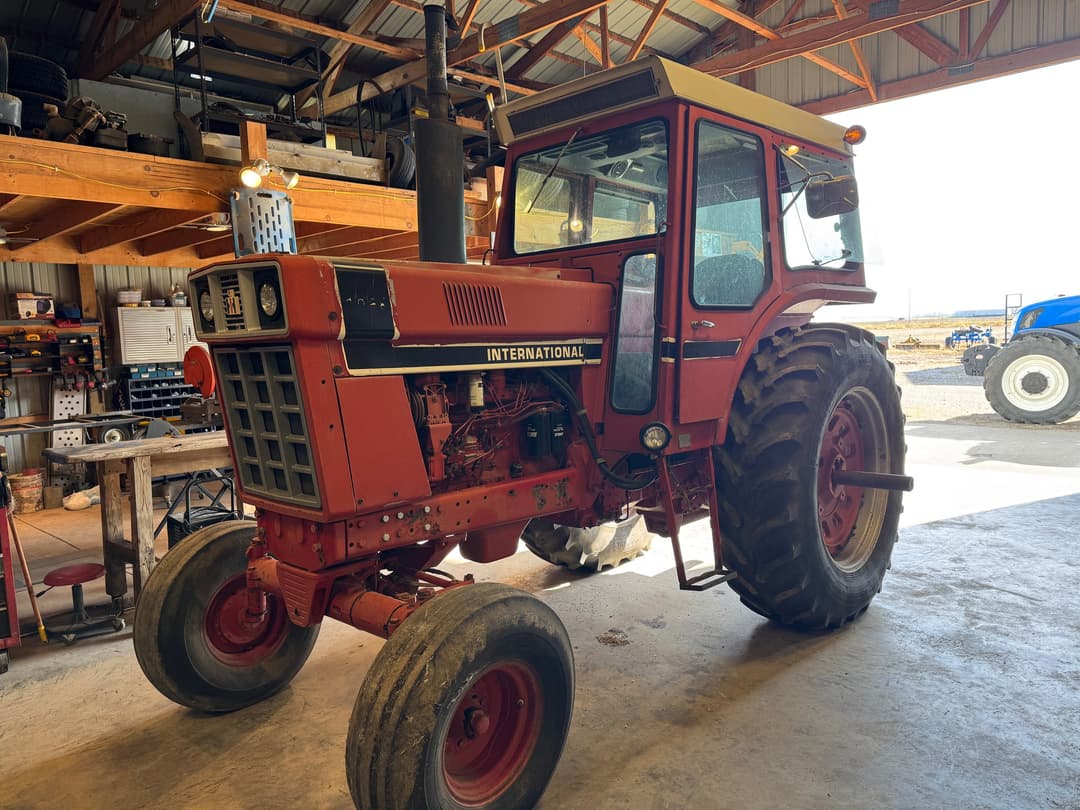 Image of International Harvester 1066 Primary image