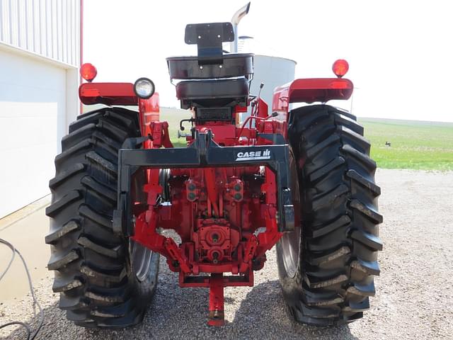 Image of International Harvester 1066 equipment image 3